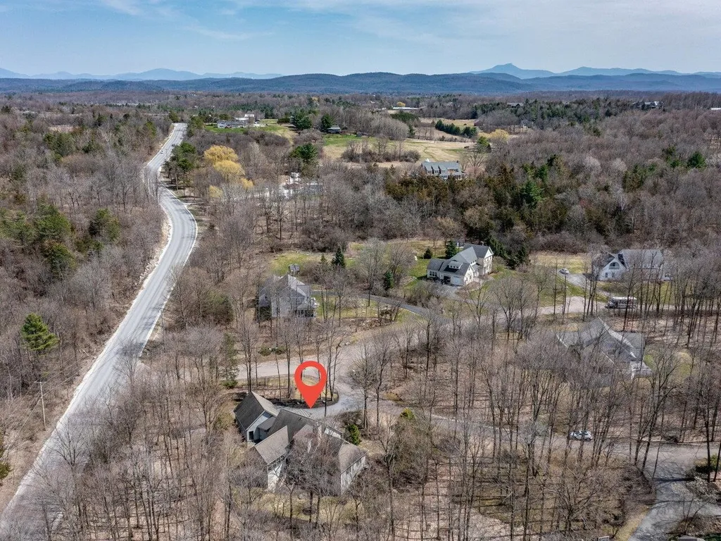 16 Wildwood Court Shelburne VT 05482