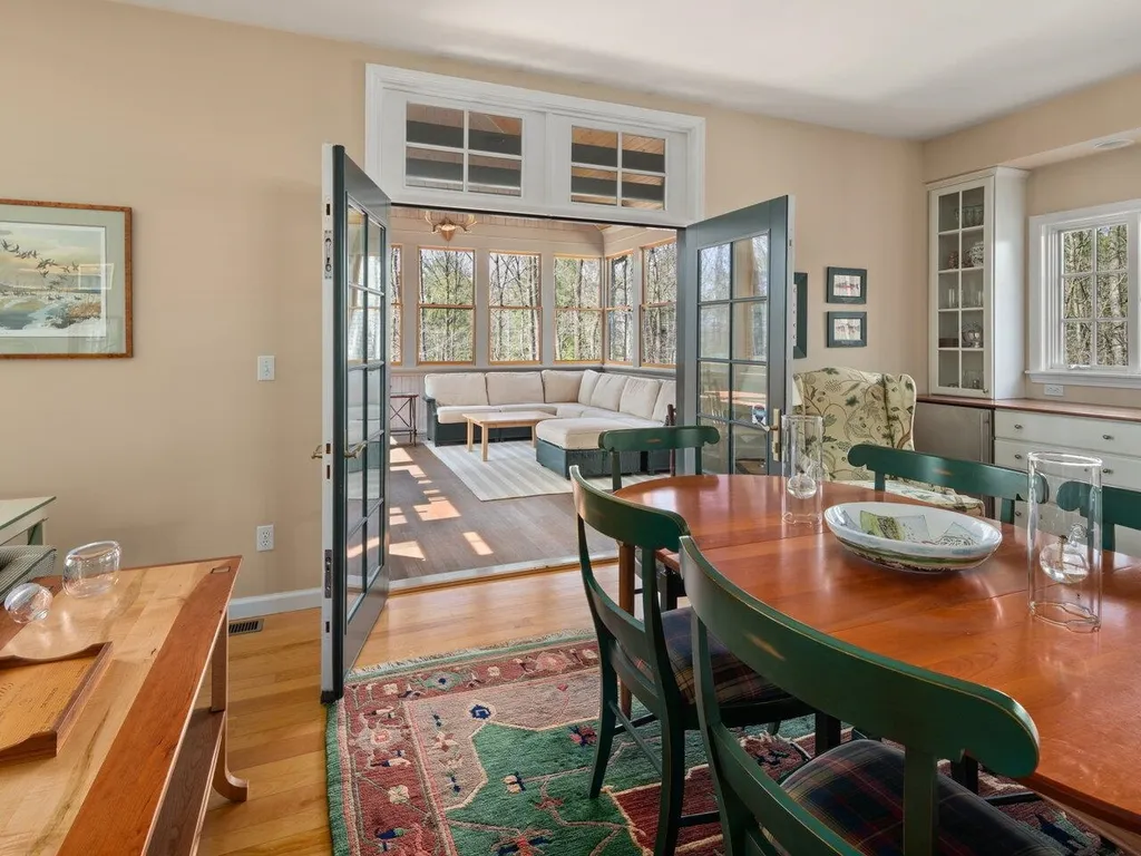 16 Wildwood Court Shelburne VT 05482