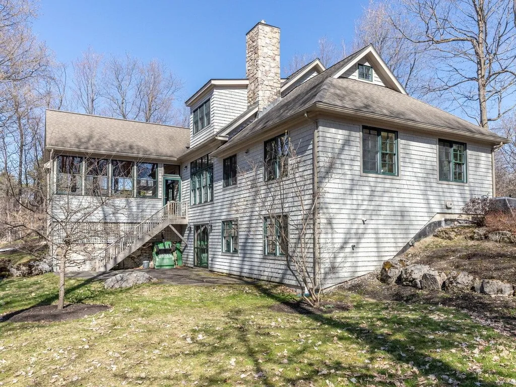 16 Wildwood Court Shelburne VT 05482