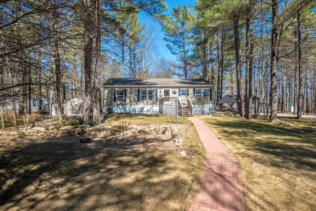40 Wildwood Way Conway NH 03813