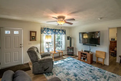 40 Wildwood Way Conway NH 03813