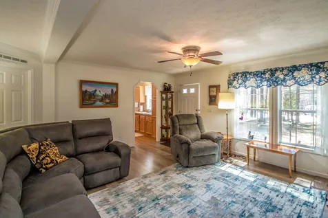 40 Wildwood Way Conway NH 03813