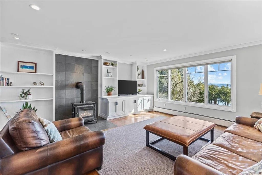 58 Featherbed Lane South Hero VT 05486