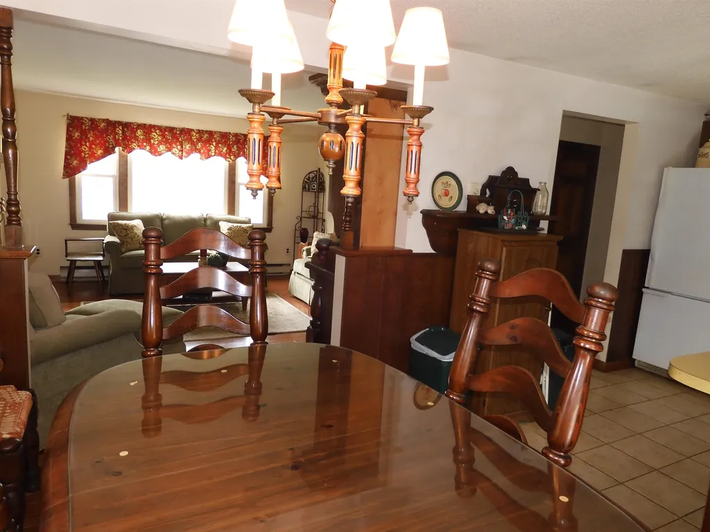 16 Claire Avenue Derry NH 03038