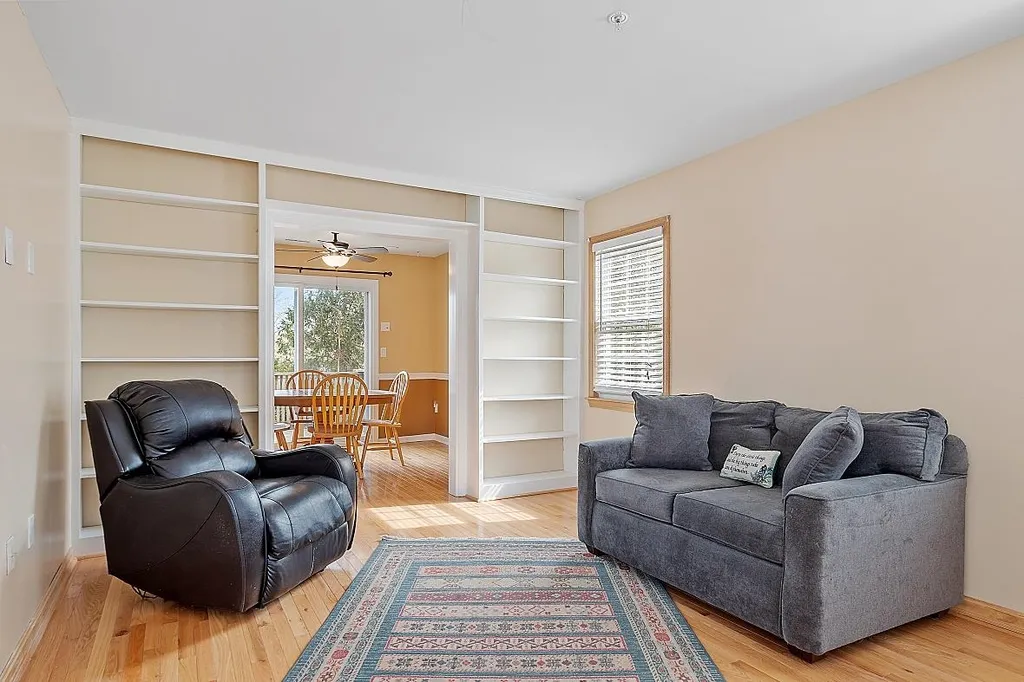 10 Pamela Lane Amesbury MA 01913