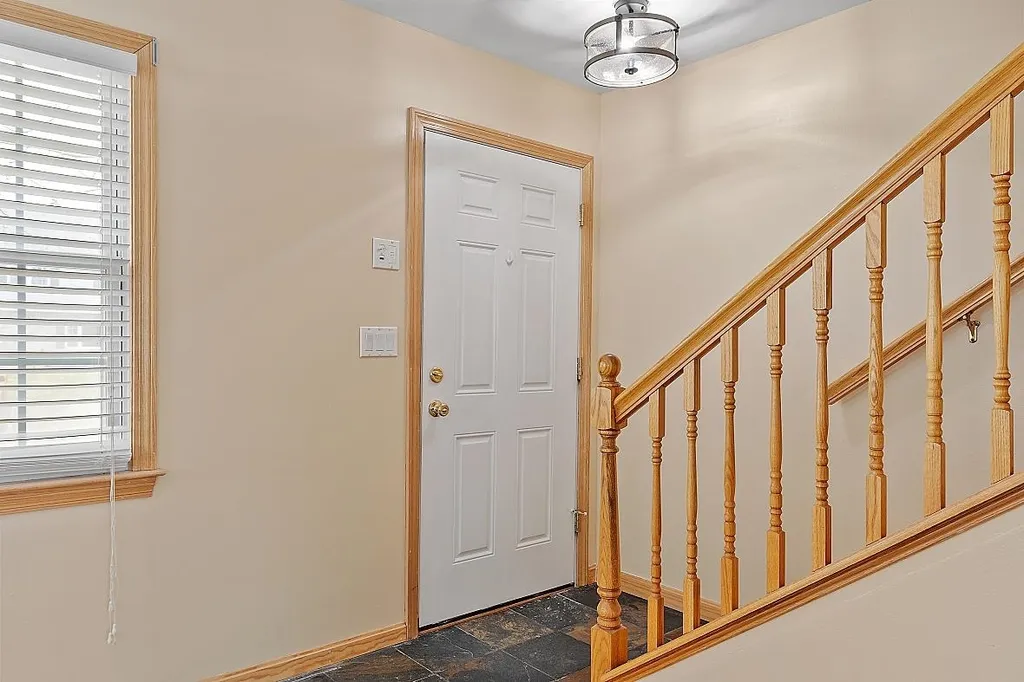 10 Pamela Lane Amesbury MA 01913