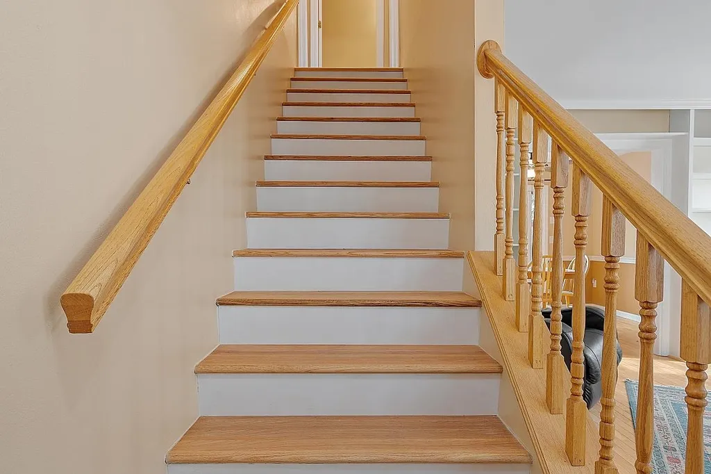 10 Pamela Lane Amesbury MA 01913