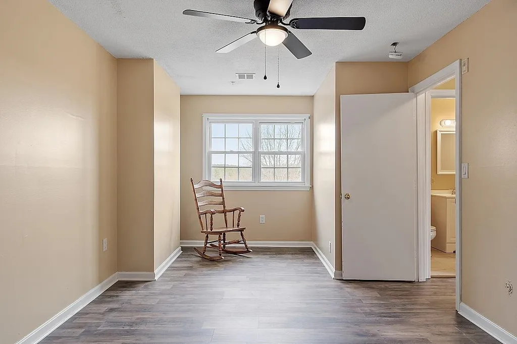 10 Pamela Lane Amesbury MA 01913