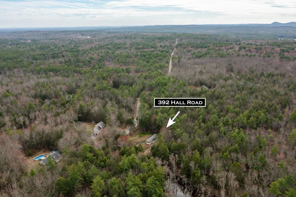 392 Hall Road Barrington NH 03825