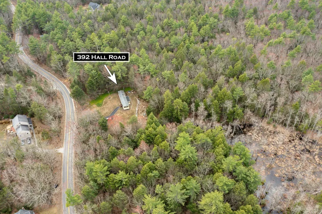 392 Hall Road Barrington NH 03825