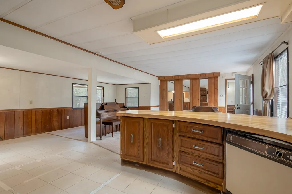 392 Hall Road Barrington NH 03825