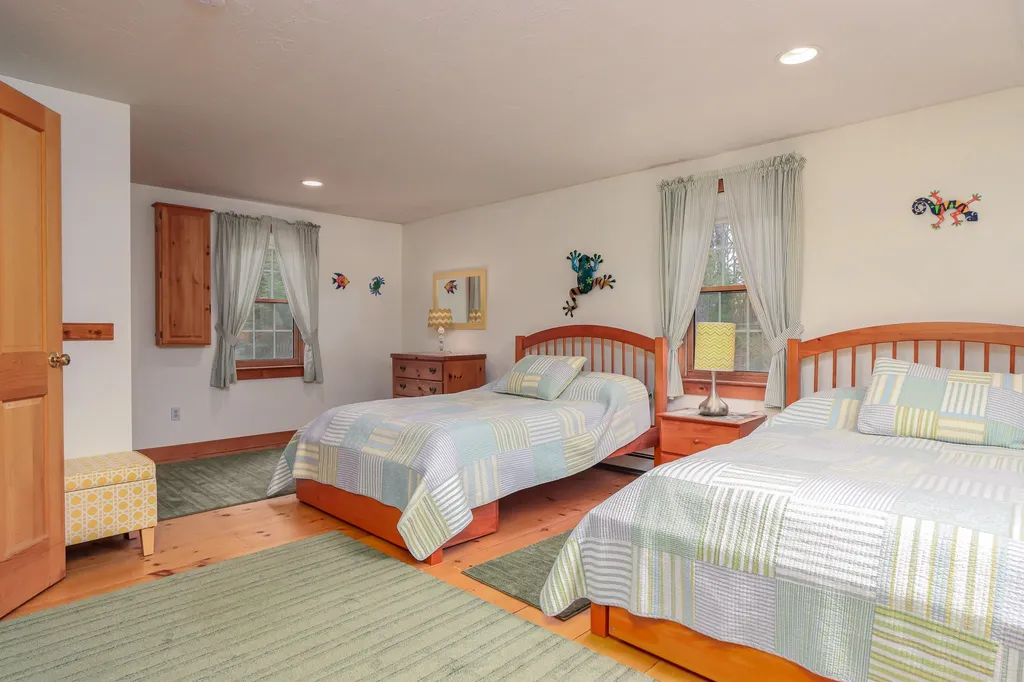 25 Abbott Road Canterbury NH 03224