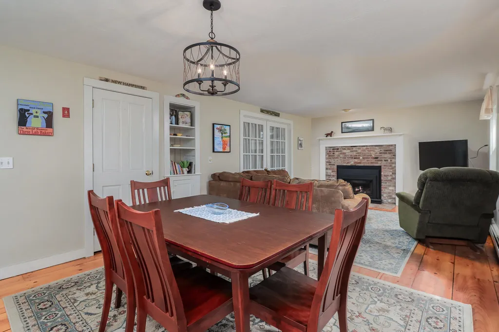 25 Abbott Road Canterbury NH 03224
