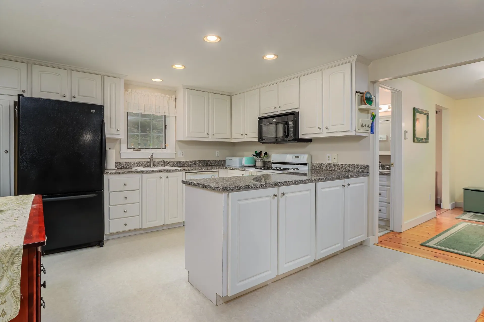 25 Abbott Road Canterbury NH 03224