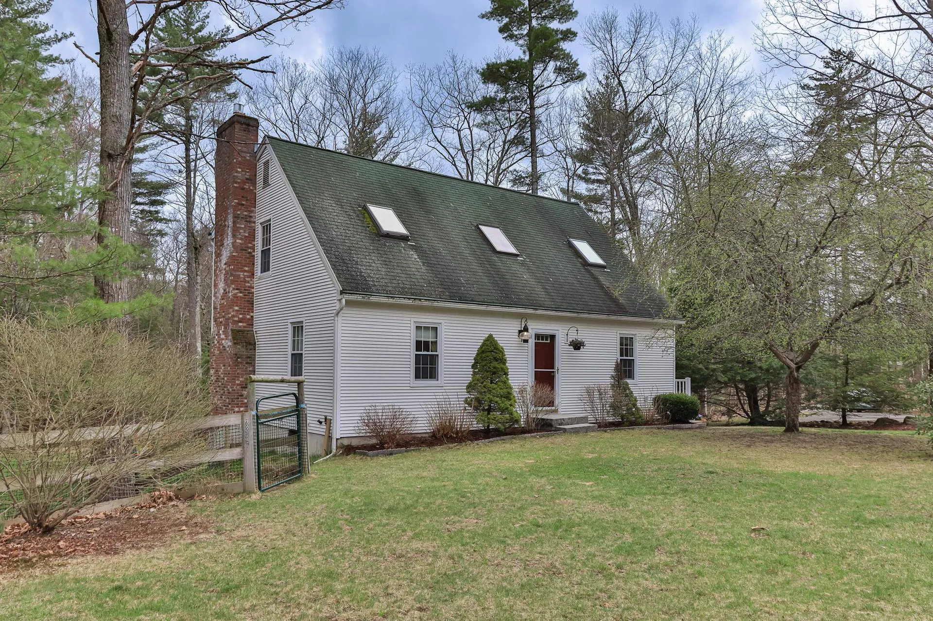 25 Abbott Road Canterbury NH 03224
