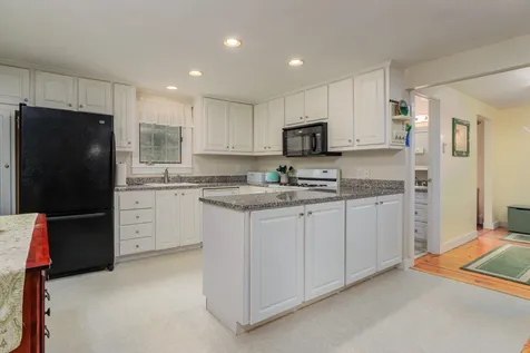 25 Abbott Road Canterbury NH 03224