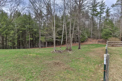 25 Abbott Road Canterbury NH 03224