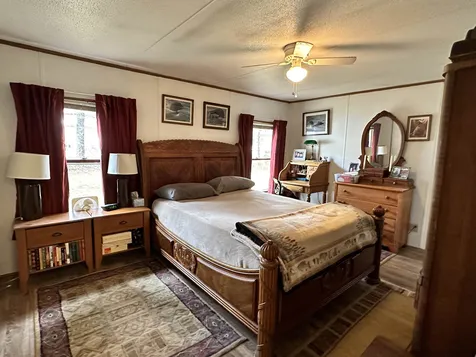 17 Hemlock Drive Tamworth NH 03886