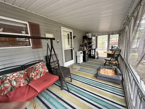 17 Hemlock Drive Tamworth NH 03886