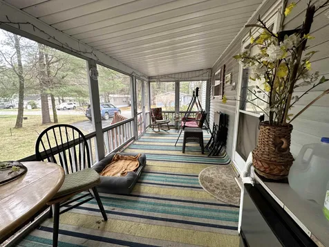 17 Hemlock Drive Tamworth NH 03886