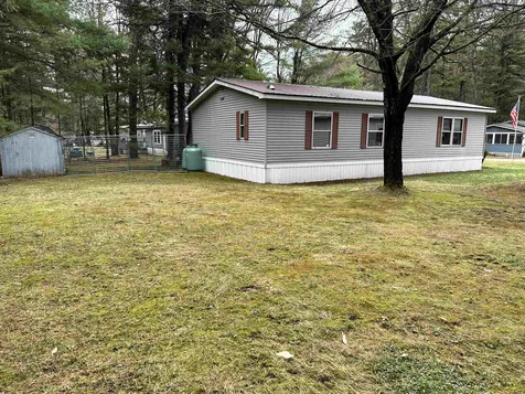 17 Hemlock Drive Tamworth NH 03886