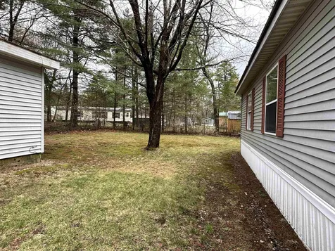 17 Hemlock Drive Tamworth NH 03886