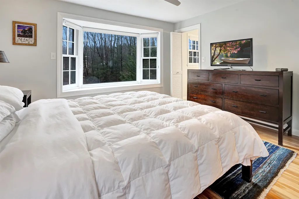 9 Toppan Lane Hampton Falls NH 03844
