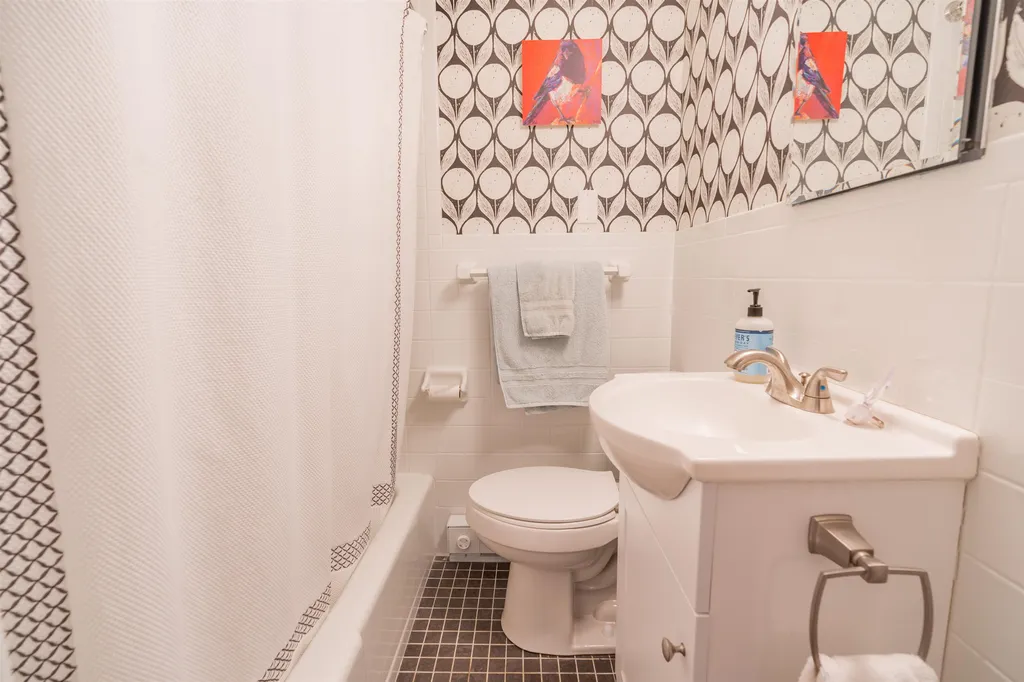 9 Toppan Lane Hampton Falls NH 03844