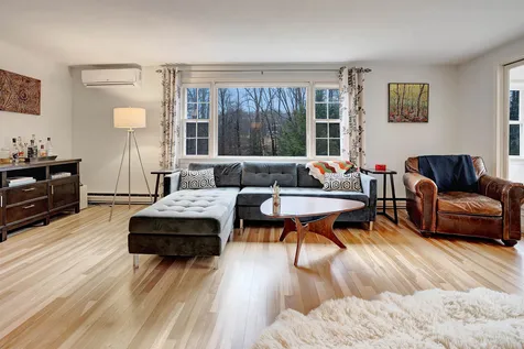 9 Toppan Lane Hampton Falls NH 03844
