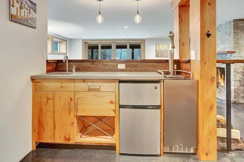 9 Toppan Lane Hampton Falls NH 03844