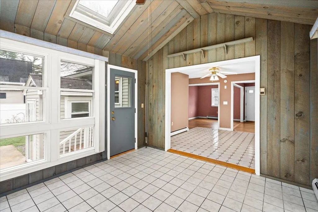 104 Glen Forest Drive Manchester NH 03109