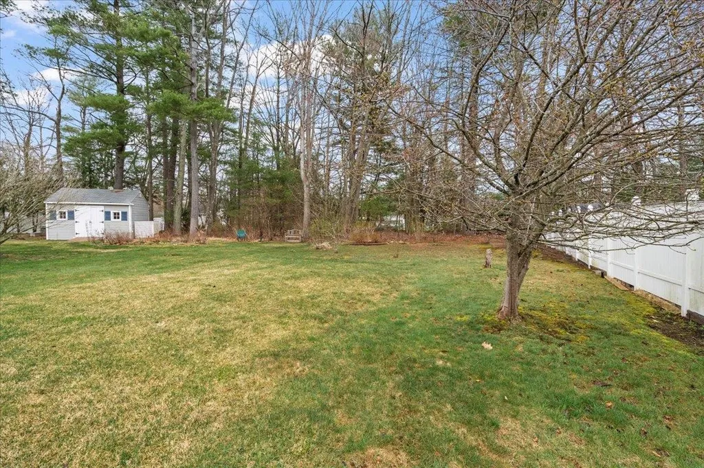 104 Glen Forest Drive Manchester NH 03109