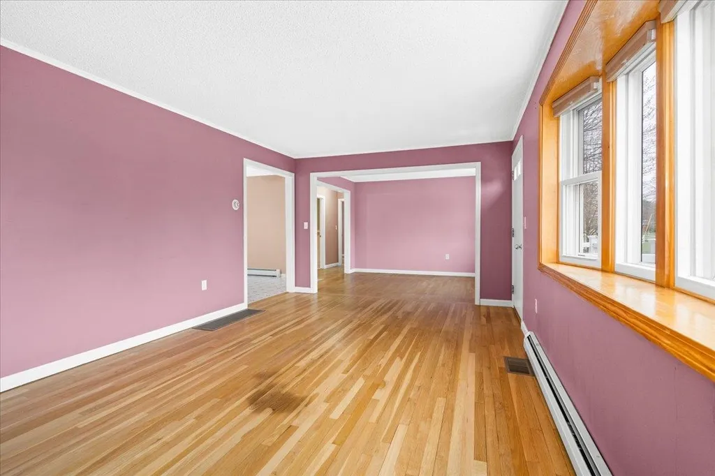 104 Glen Forest Drive Manchester NH 03109