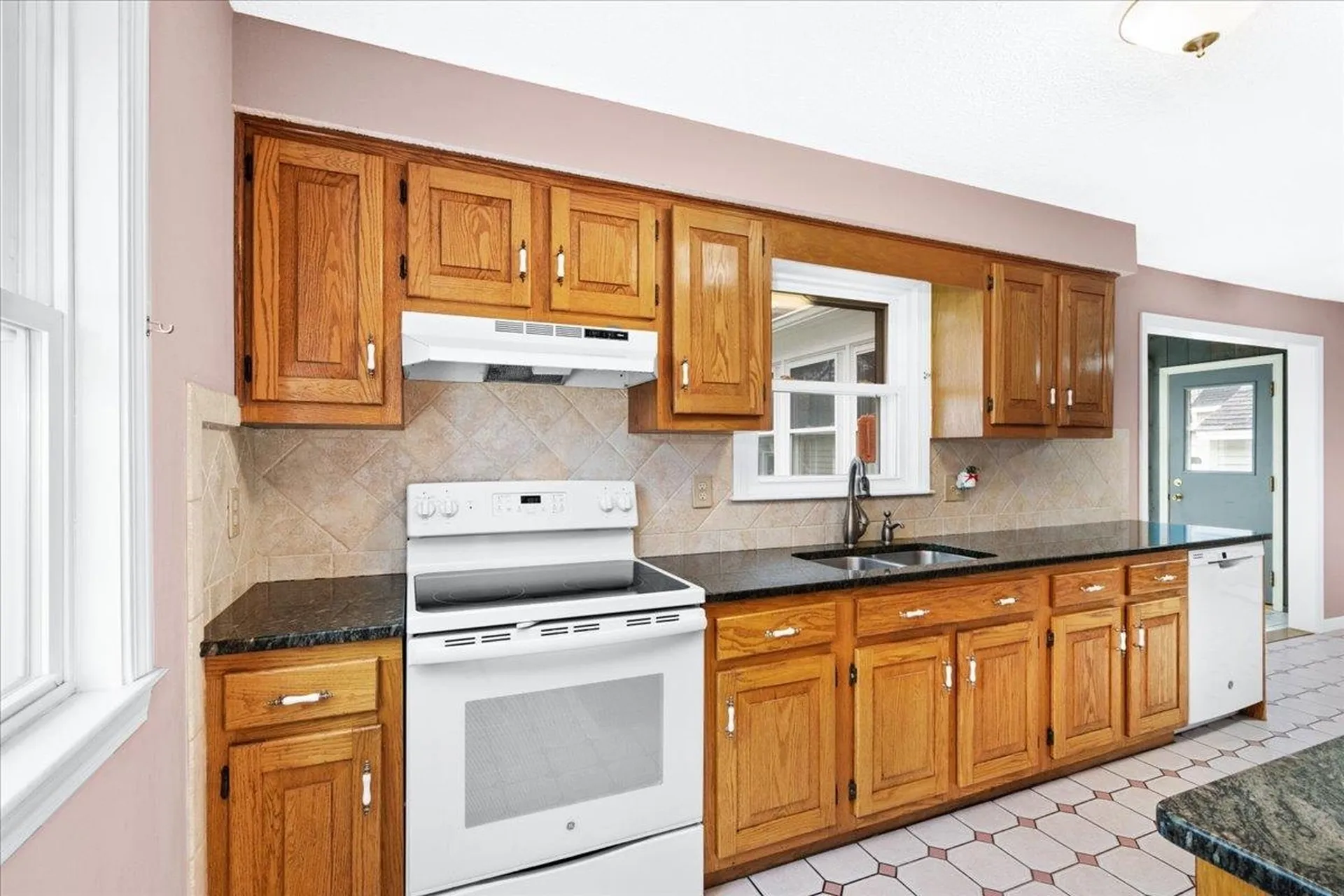 104 Glen Forest Drive Manchester NH 03109