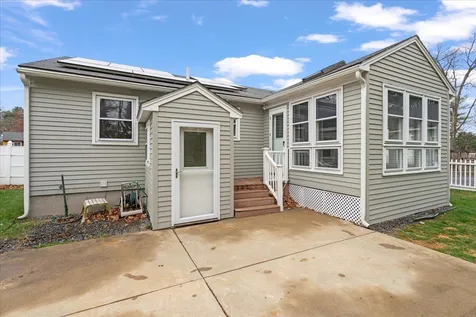 104 Glen Forest Drive Manchester NH 03109