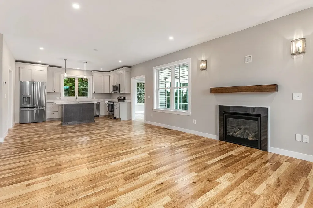 16 Summit Circle Newmarket NH 03857