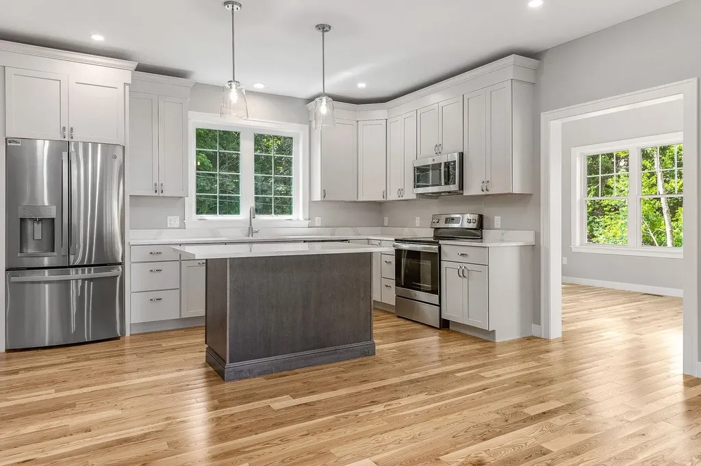 16 Summit Circle Newmarket NH 03857