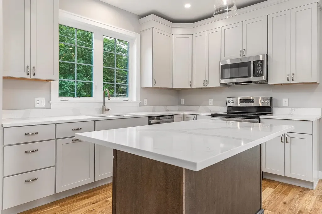 16 Summit Circle Newmarket NH 03857
