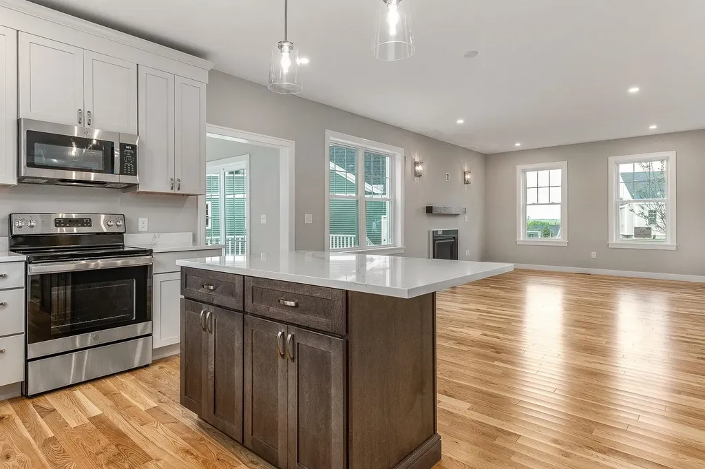 16 Summit Circle Newmarket NH 03857