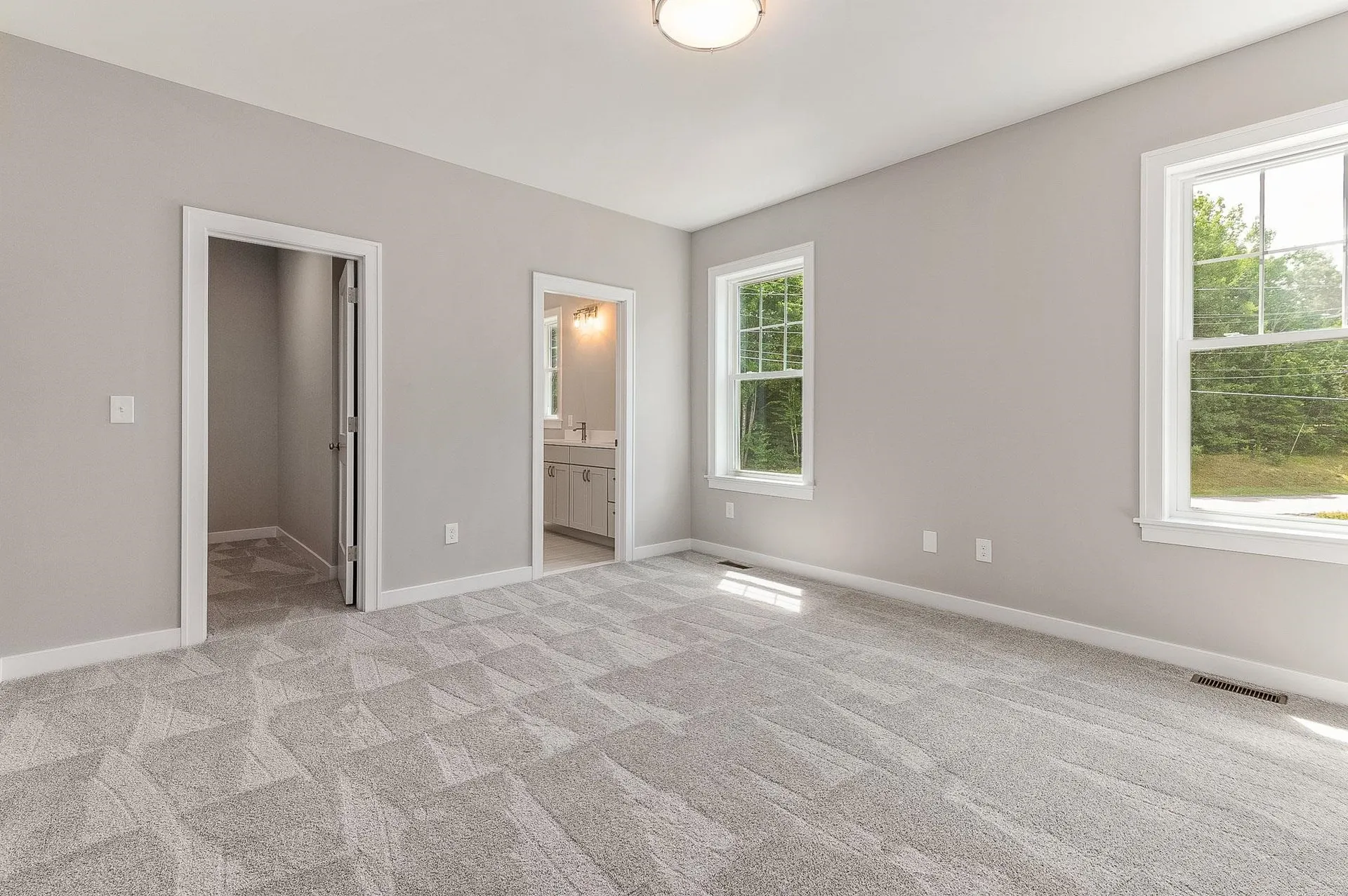 16 Summit Circle Newmarket NH 03857