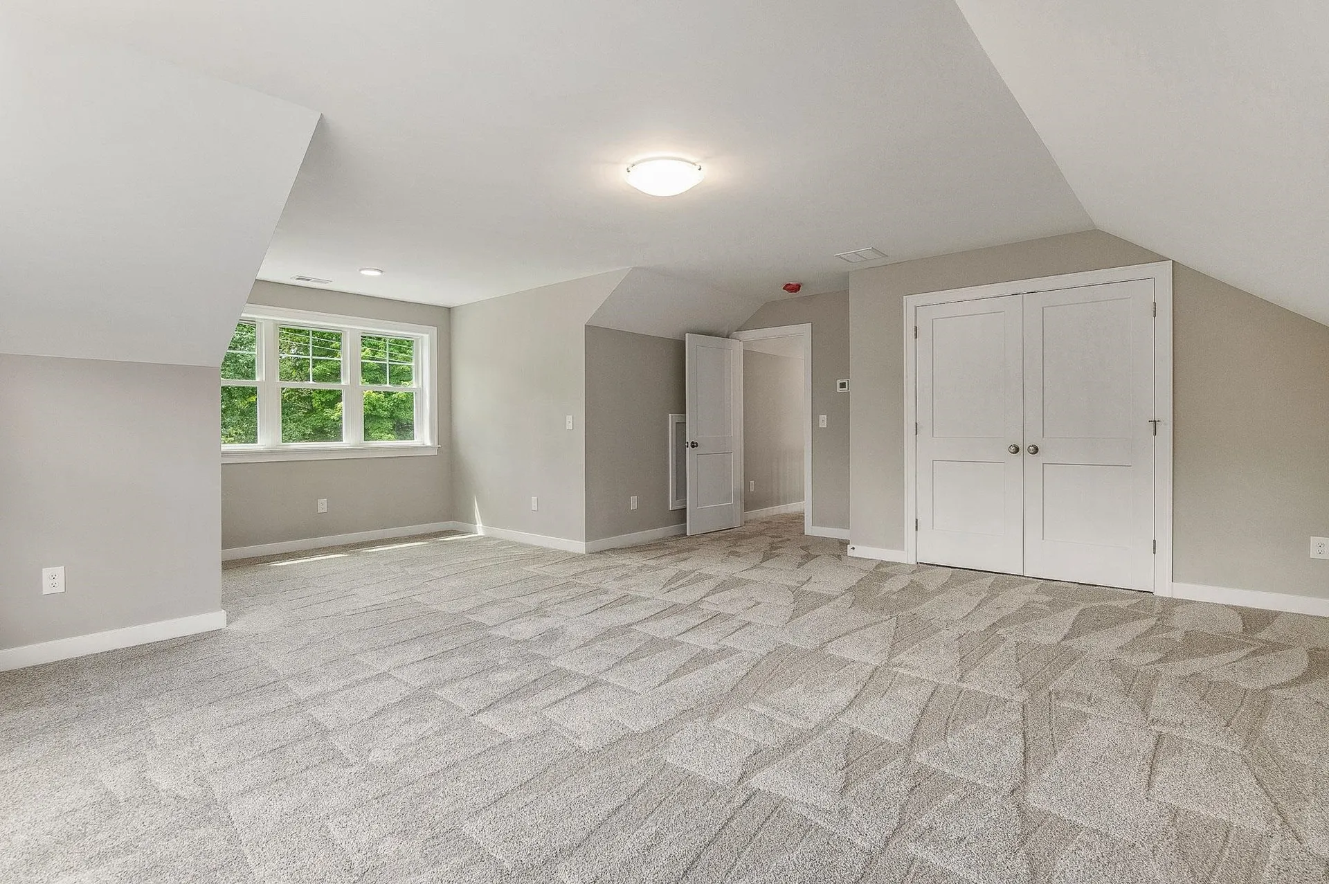 16 Summit Circle Newmarket NH 03857