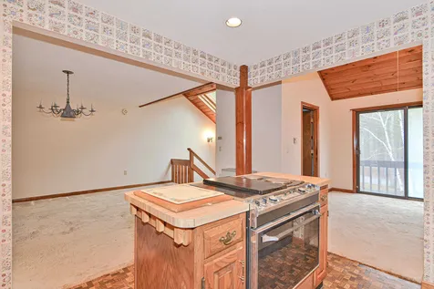37 Stonehurst Manor Road Conway NH 03818