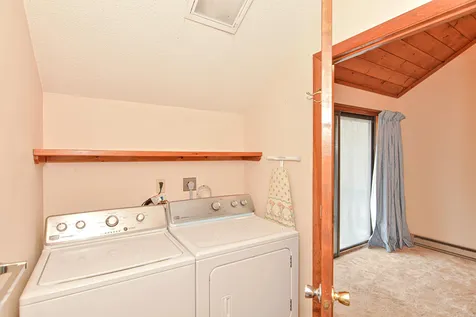37 Stonehurst Manor Road Conway NH 03818
