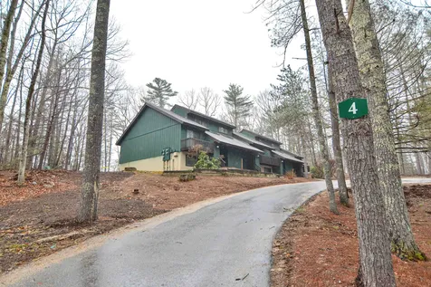37 Stonehurst Manor Road Conway NH 03818