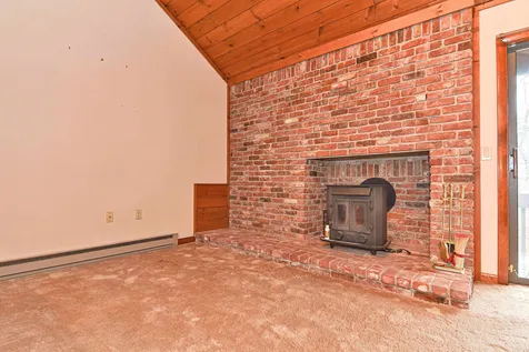 37 Stonehurst Manor Road Conway NH 03818