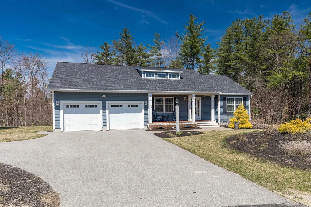 2 Firefly Circle Somersworth NH 03878