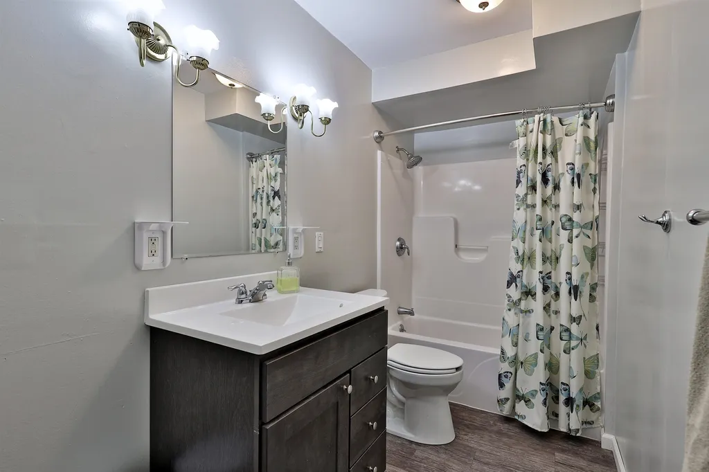 37 Gateway Court Mendon VT 05701