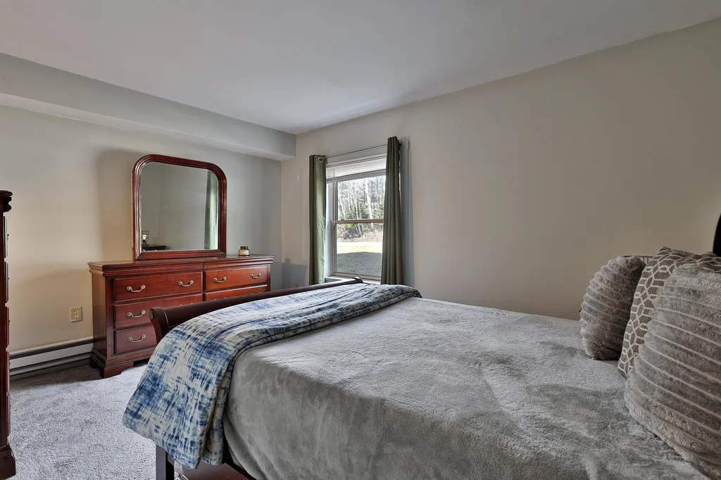 37 Gateway Court Mendon VT 05701