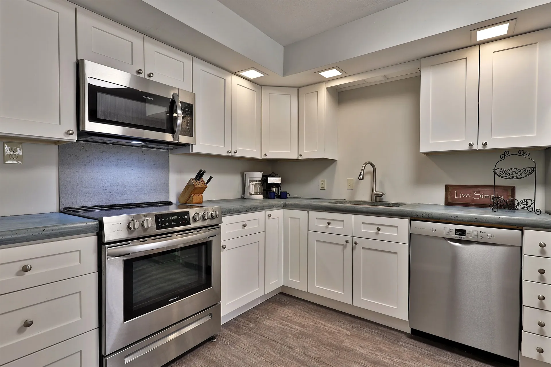 37 Gateway Court Mendon VT 05701