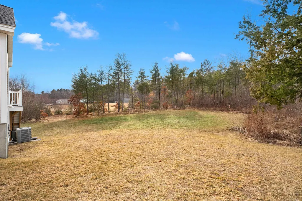 4 Carlis Way Plaistow NH 03865